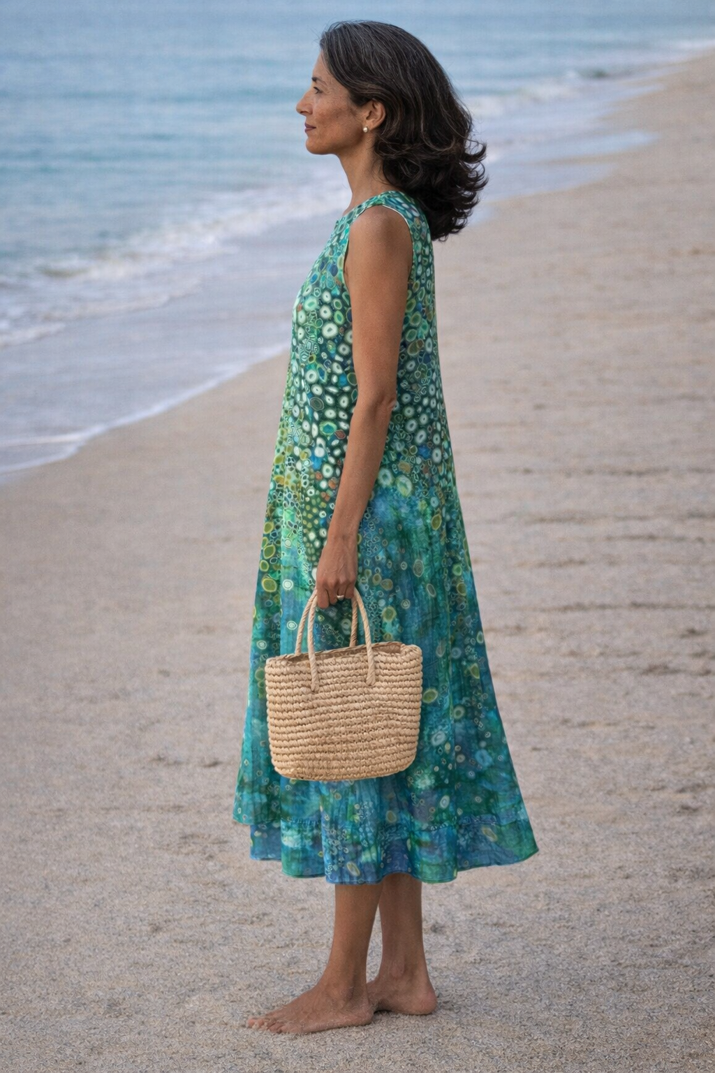 Zara | Vestido de largo por debajo de la rodilla con estampado inspirado en los corales