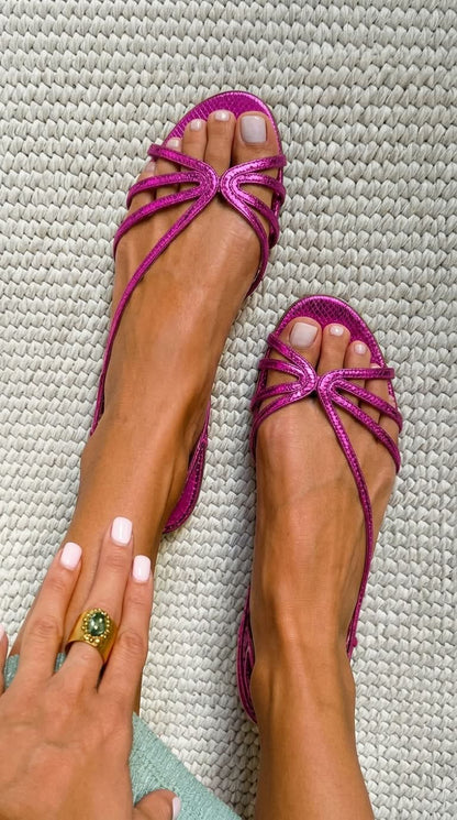 Sandalias Doradas Elegantes