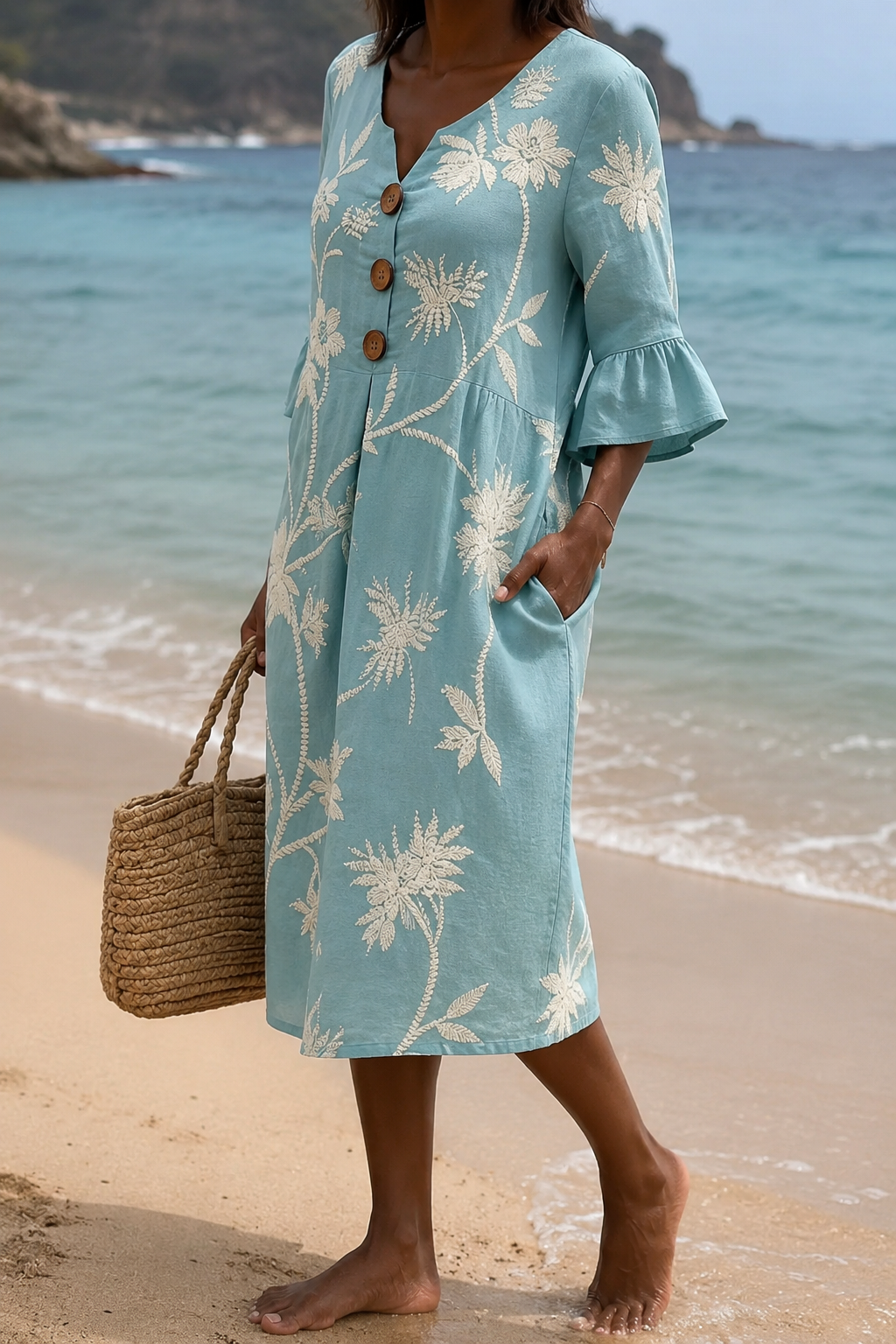 Vestido casual de mujer con estampado floral.
